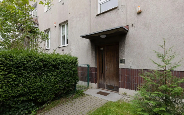 Studio Warsaw Miączyńska by Renters