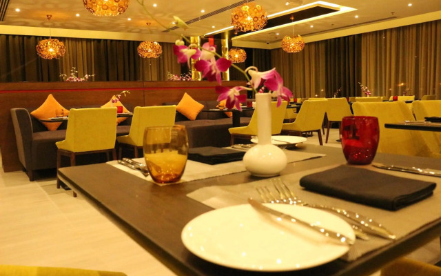 Carnelian By Glory Bower Hotel