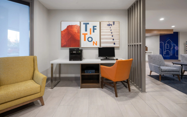 Holiday Inn Express Tifton by IHG
