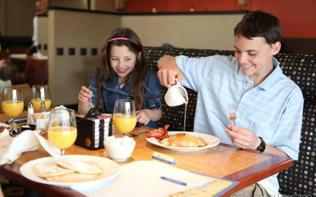 Holiday Inn Grand Rapids Airport by IHG