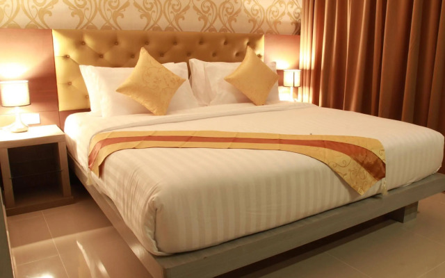 Hemingways Silk Hotel