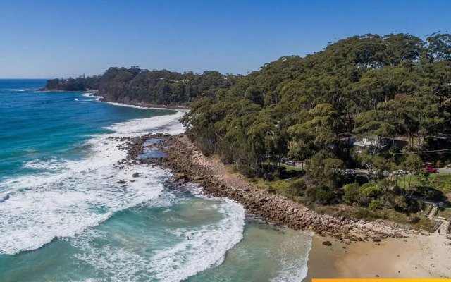 SEASCAPE in NARRAWALLEE