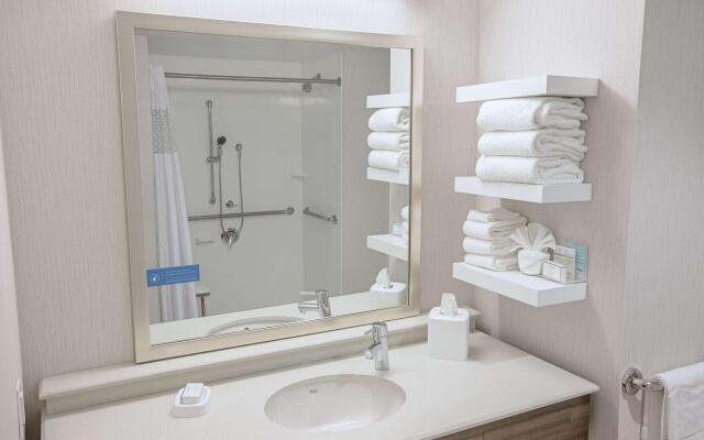 Hampton Inn by Hilton Amesbury