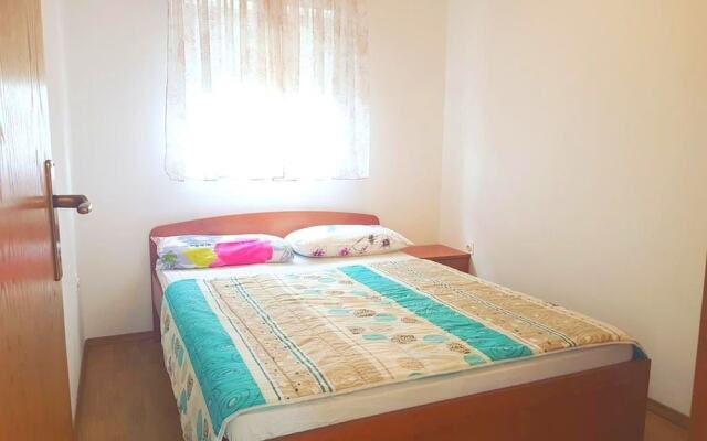 Floral Apartments Yazzy 2