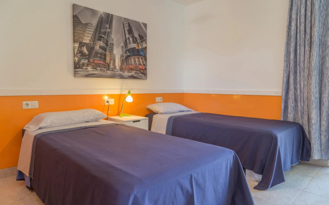 Can Francesc · Wifi, BBQ, garden, 200m from the beach for 8 - Hotel in Alcudia - Photo 5