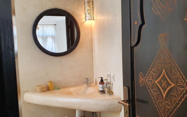 La Maison des Ailleurs