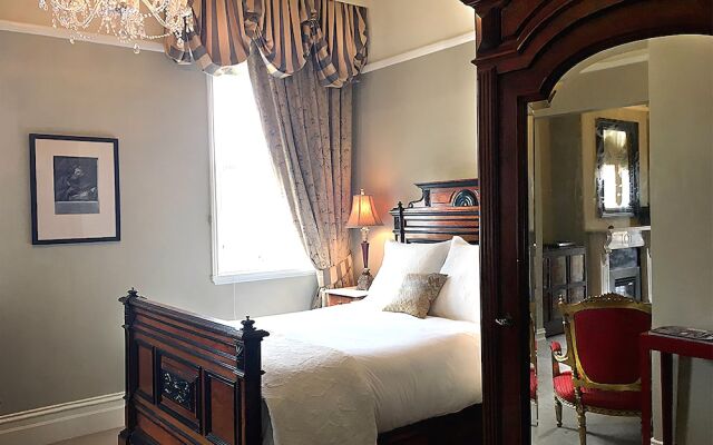 The Empyre Boutique Hotel