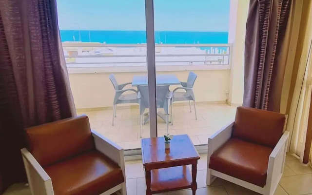 40 PRO 1 - Sunrise Beach Apt 1