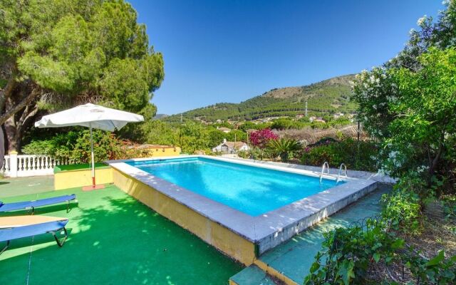 Casa Rural con Piscina Privada en Málaga