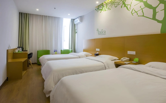 Vatica Yangzhou Dongguan Street Hotel