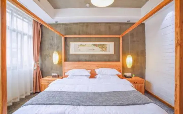 Lanting Sushe Homestay