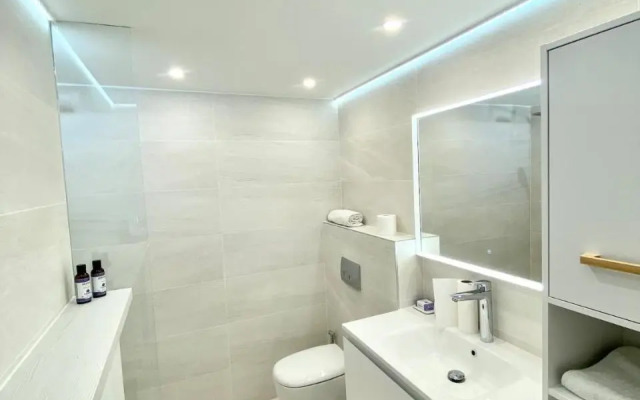 Appartement Luxe - 3 pièces avec vue mer, piscine et tennis