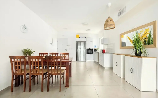 Sea Breeze Netanya Retreat by Sea N Rent