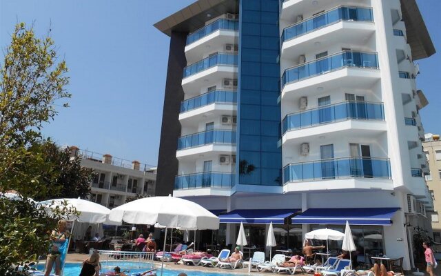 Parador Beach Hotel
