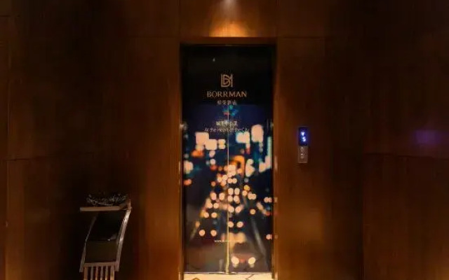ZheTing Hotel (Jingzhou Jianghan Road No.1 People's Hospital)