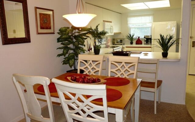 Peaceful Condo With Pool Across From South Beach