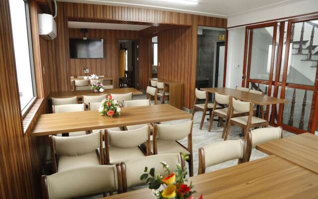 Bao Ngoc Diamond Hotel