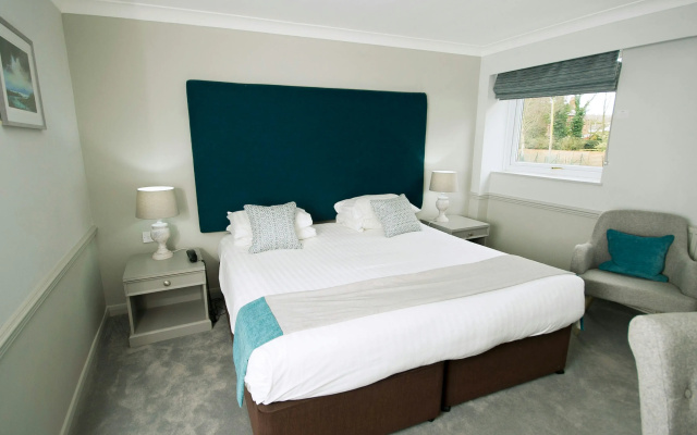 Crown Hotel