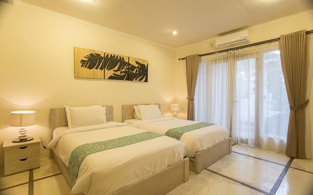 La Cabana Hotel and Villas