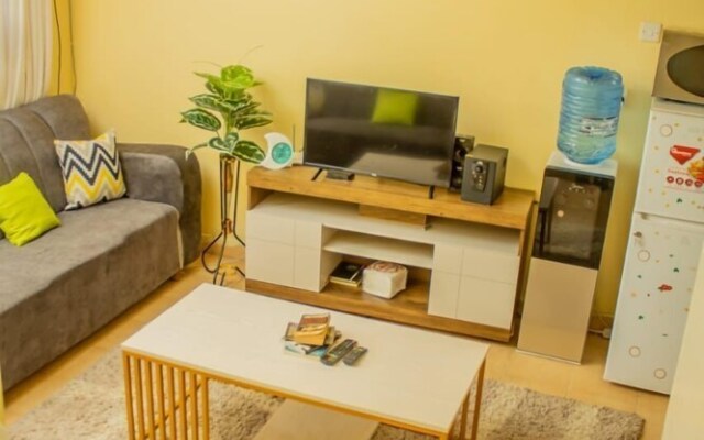 Lux Suites Ikonic Apartments Utawala