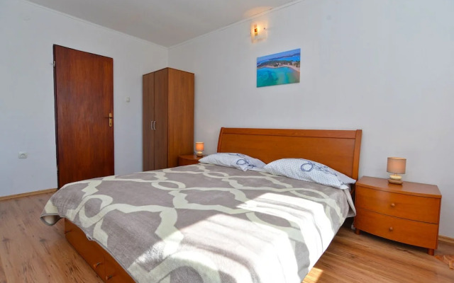Apartment 623
