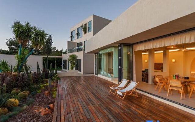 The Sunset Puyue Villa