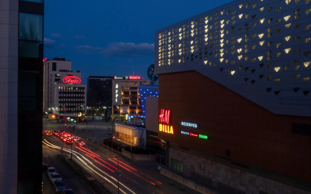 Paradise Center Apartment 2