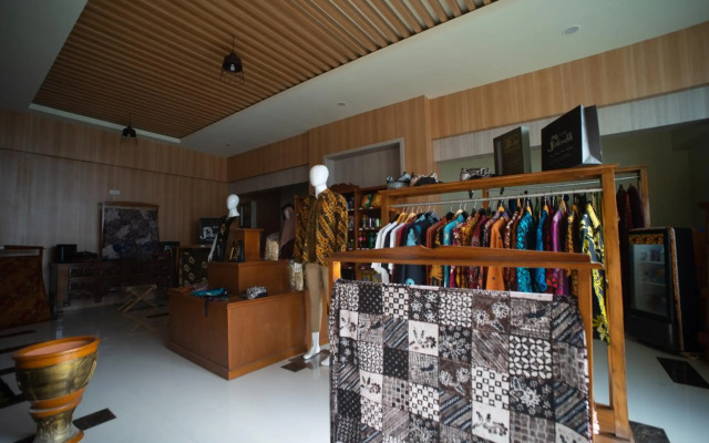 Luminor Hotel Banyuwangi Yos Sudarso by WH
