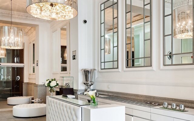 Hospes Puerta de Alcalá, a Member of Design Hotels