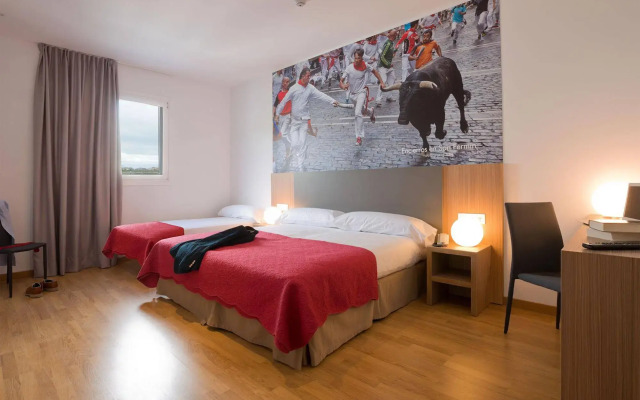 Iraipe Pamplona Hostal