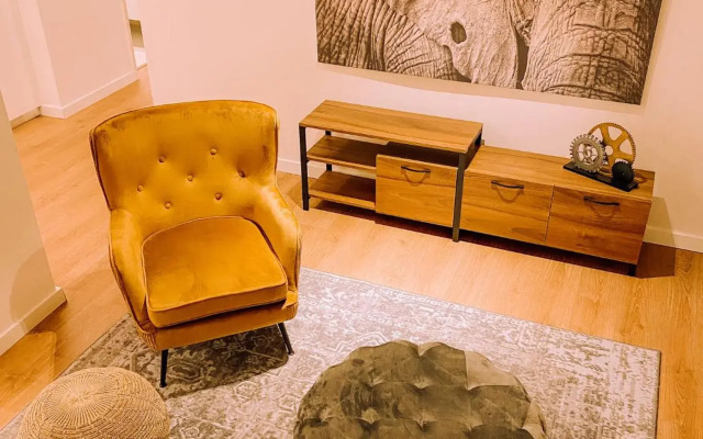 Newly Renovated Super-Chic Apartment