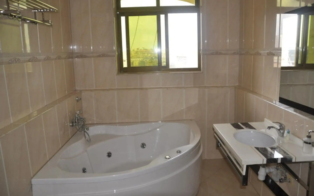 Biraj International Hotel