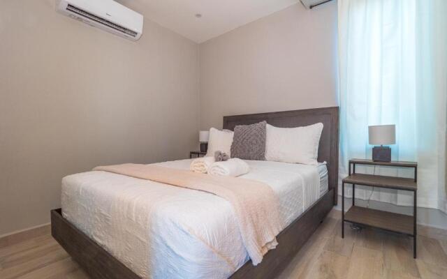 Newly Renovated 8 Bedroom Ocean Front Villa with Pool