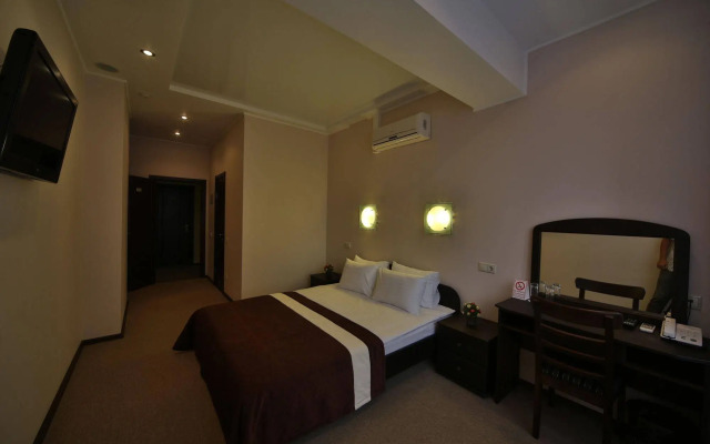 Hotel Sovremennik