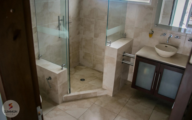 Summun Suite