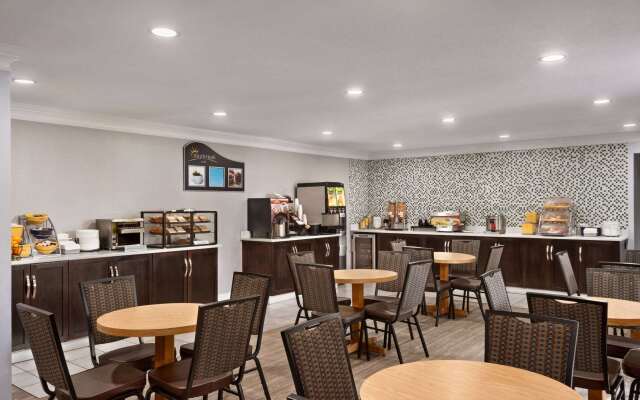 Days Inn by Wyndham Kelowna