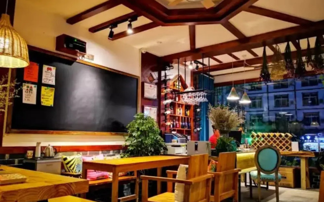 Weiyi·Courtyard Leisure Resort (Wulinyuan Branch)