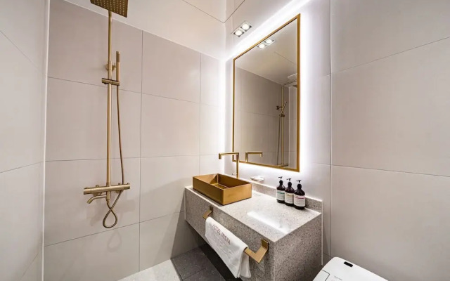 Hotel Insta Suwon