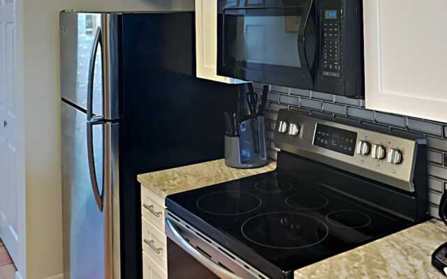 Emerald Towers by Southern Vacation Rentals