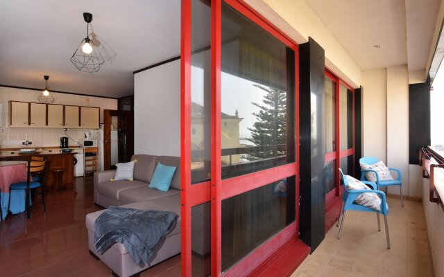 39 Sea Views Beach Apartment