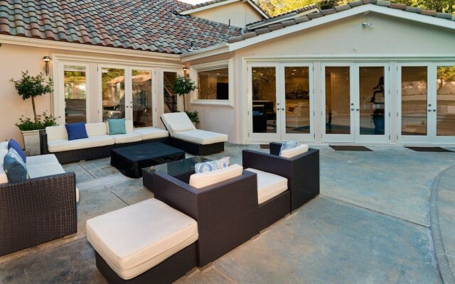Breathtaking Views in Encino Hills Pool