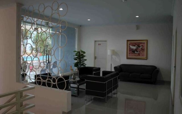 Hotel Kenari Pantai