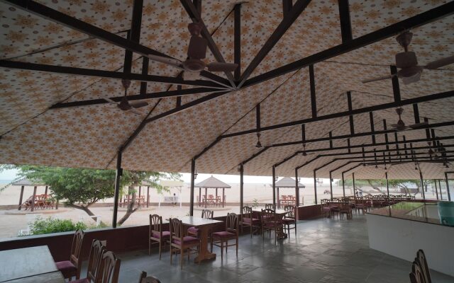 Palace Beach Camp