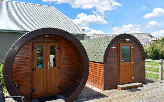 Rivendell Glamping Pod - UK11881