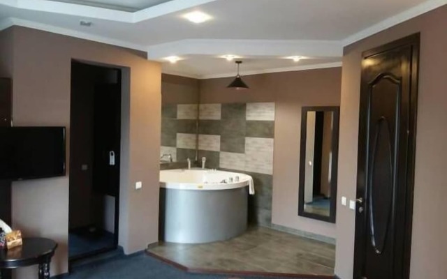 Shadow Boutique Hotel