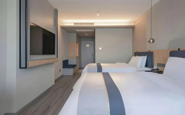 Homeinn Selected Hotel (Shanghai Pudong International Airport East Station)