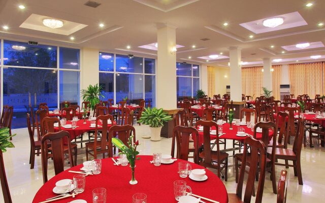 Minh Dam Hotel & Restaurant