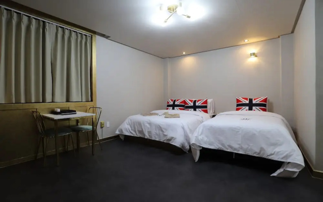 Gunsan the Bridge Hotel