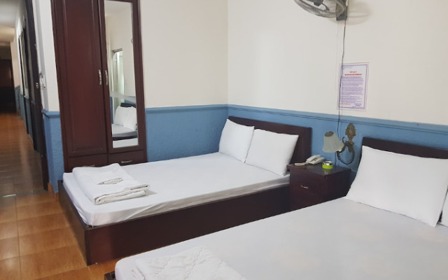 Van Thanh Dat Hotel by OYO Rooms