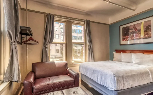 Ram's Hotel
